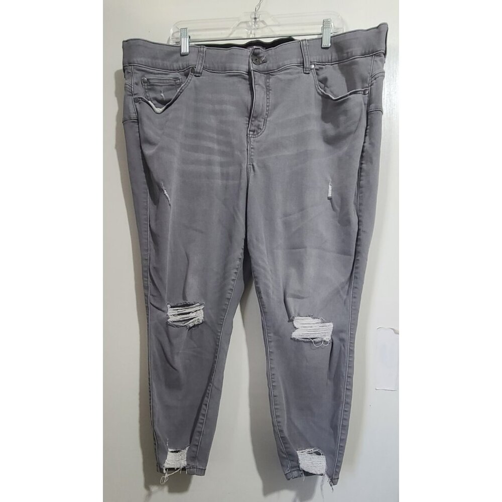 Torrid Bombshell Skinny Jeans Grey Wash Distressed Super Soft Size 24S